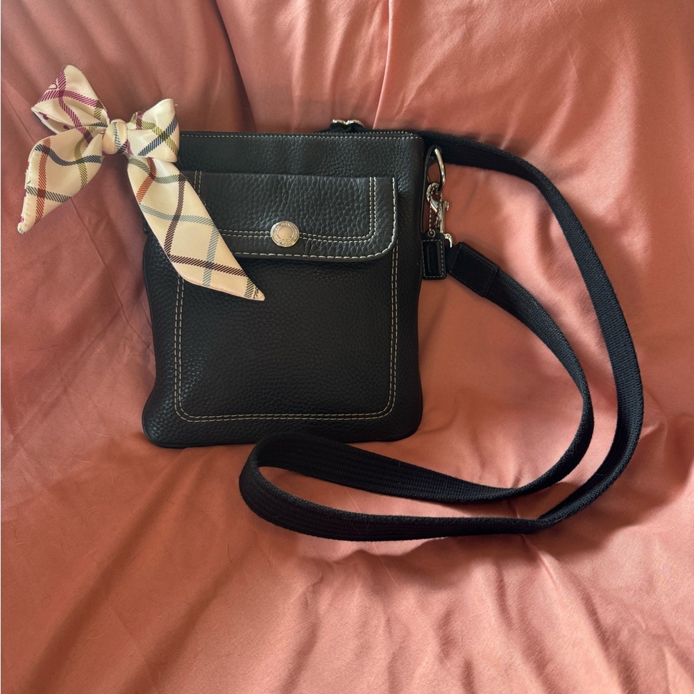 COACH ~ Black Leather Crossbody Bag Purse Shoulderbag With Bow